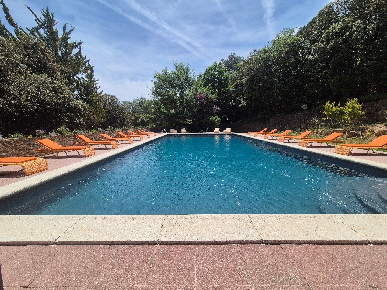 Off Grid Girona-官方