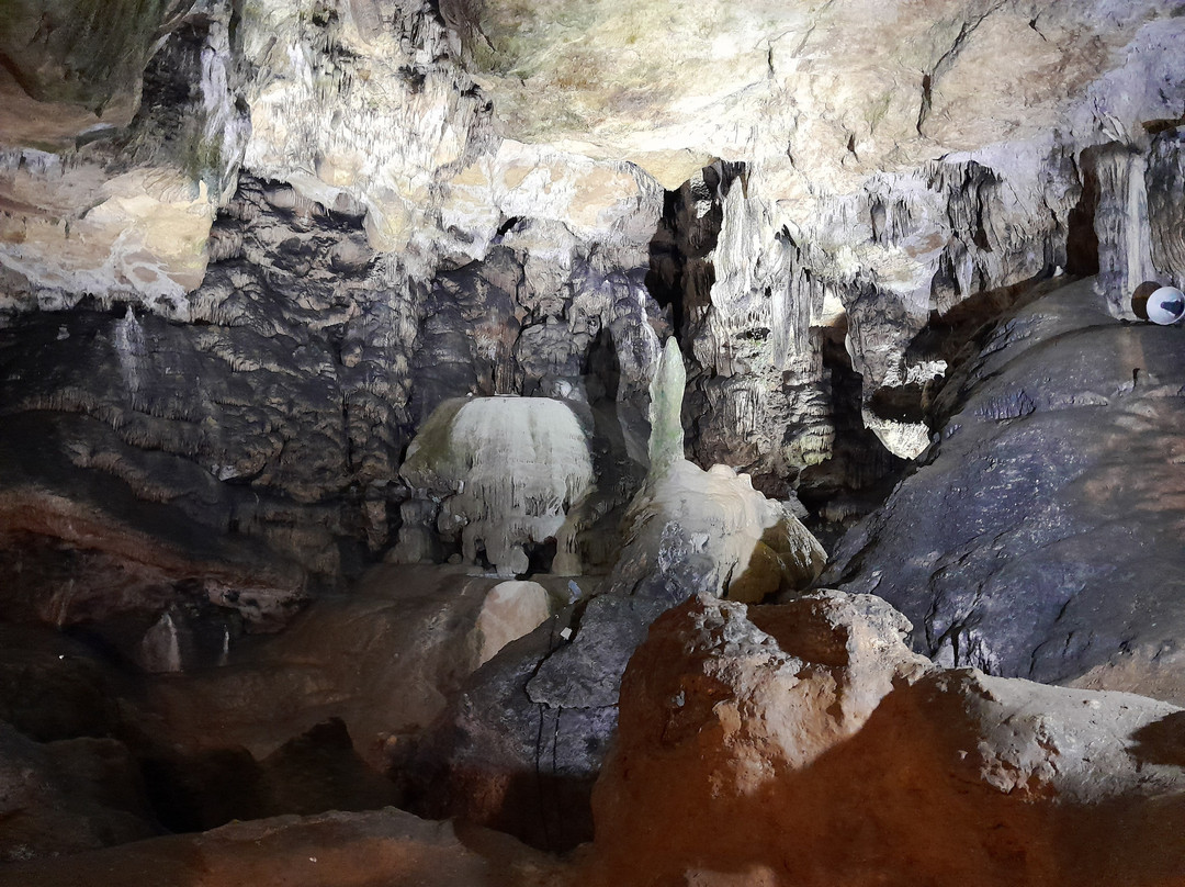 Nebelhöhle-Sonnenbuehl必去景点