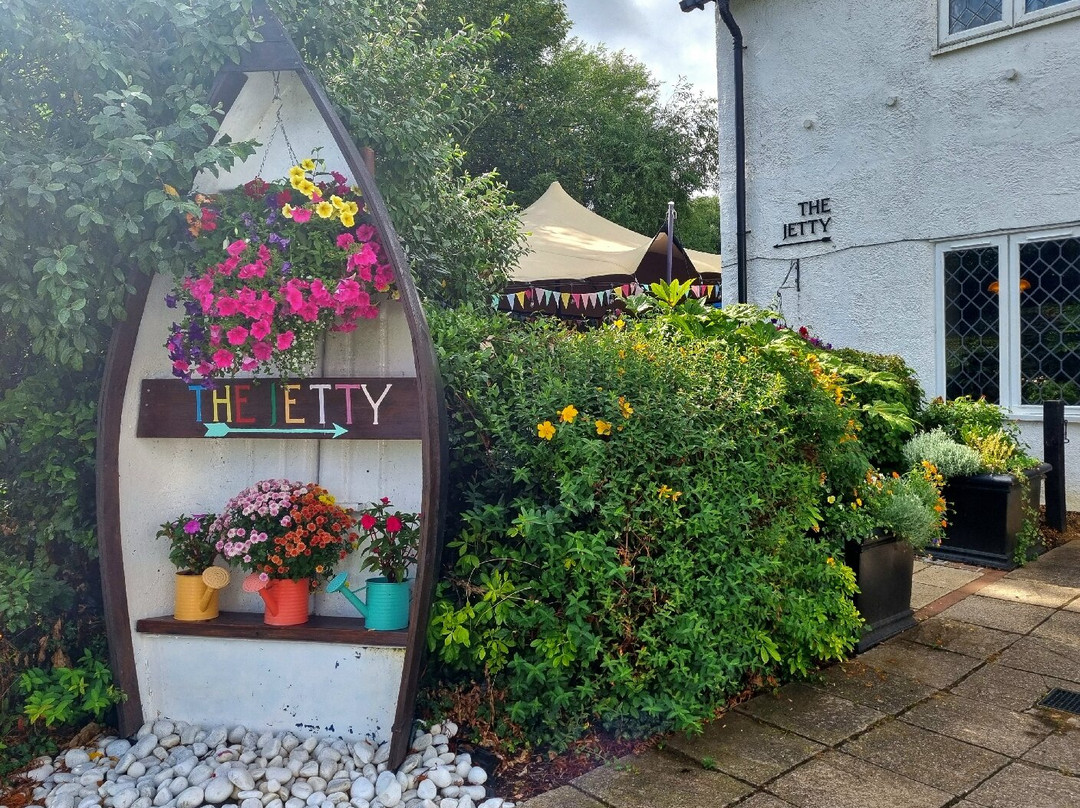 The Kingfisher Riveside Pub & Rooms主图