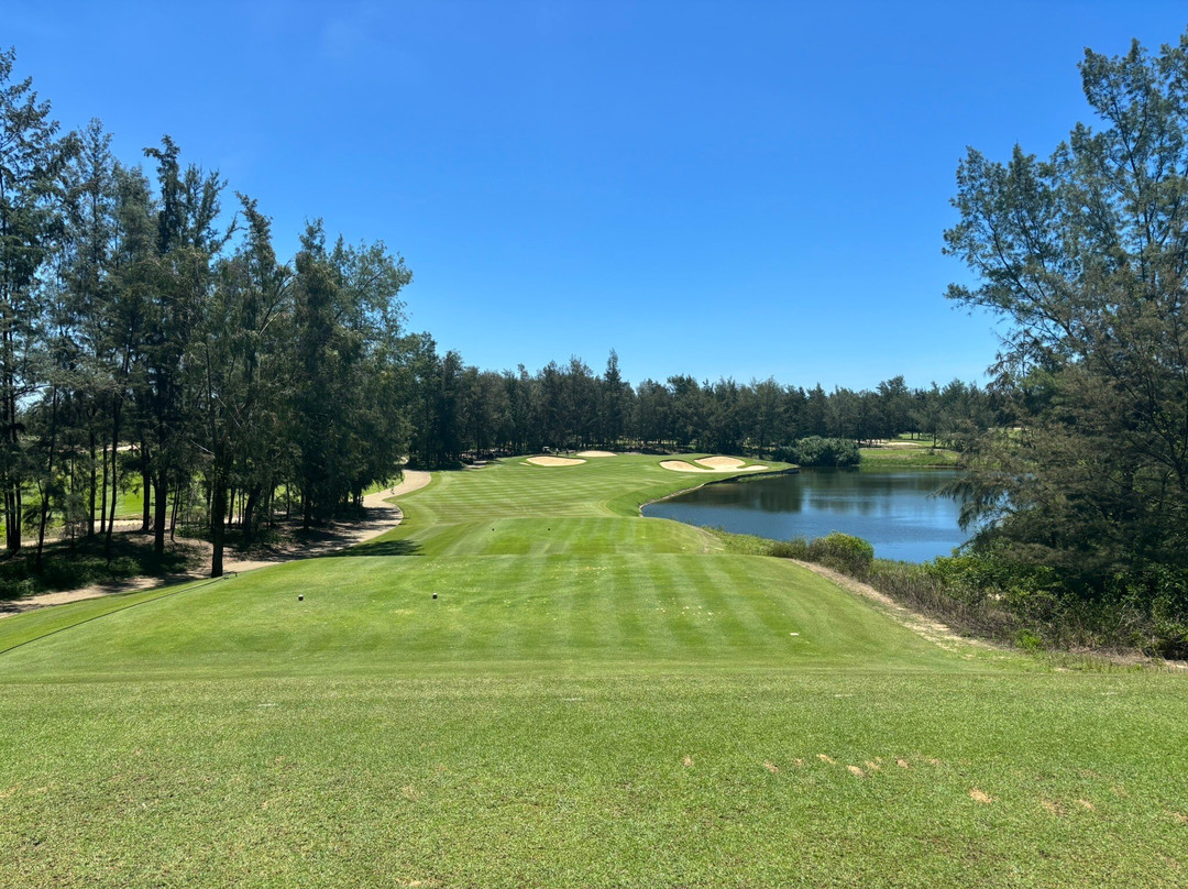 蒙哥马利海湾球场-岘港必去景点