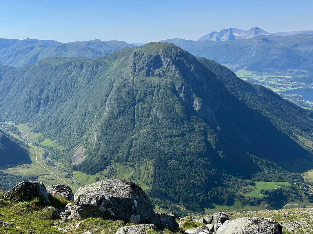 Melderskin (1426 moh)-Rosendal必去景点