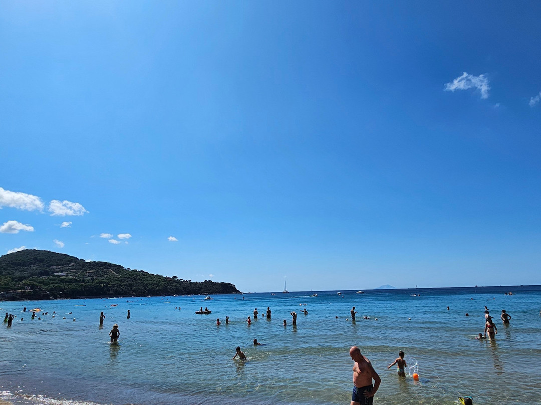 朱利亚别墅酒店主图