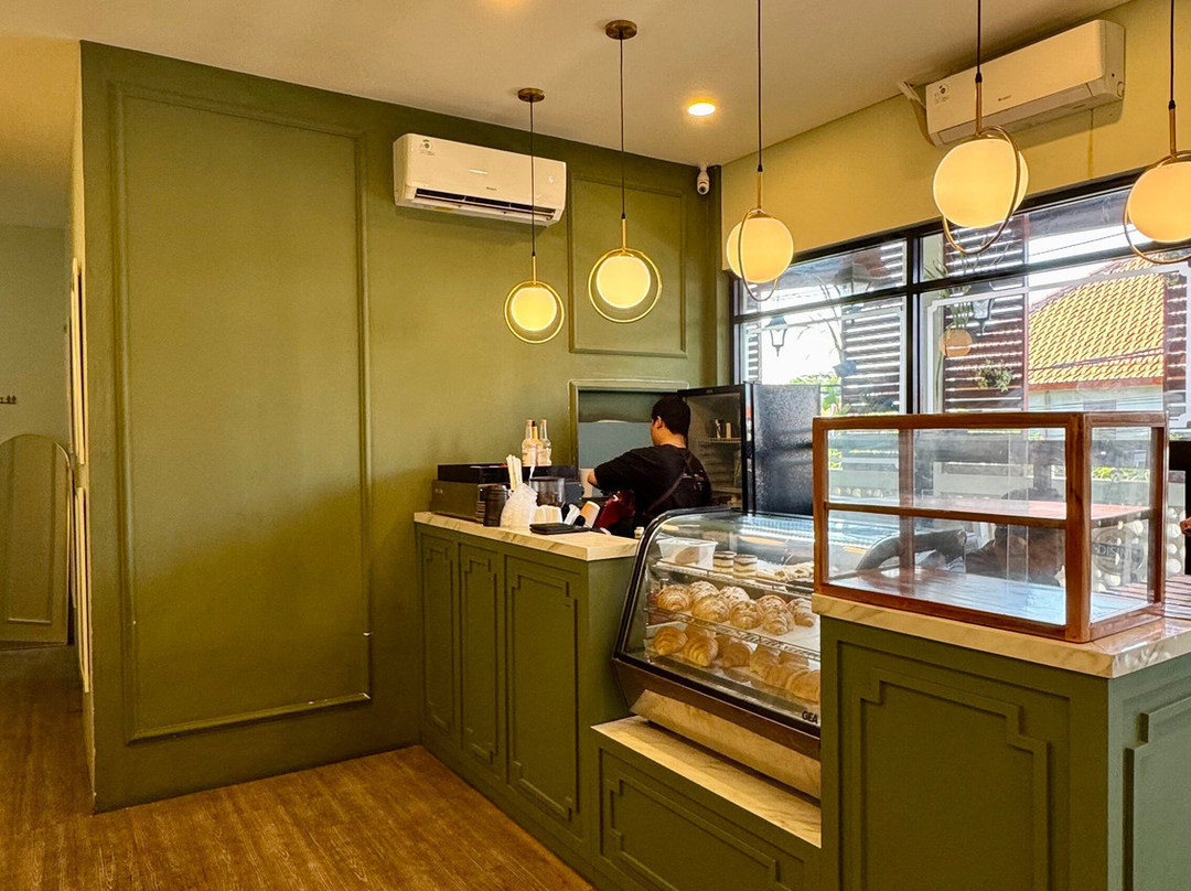 Tata All-day Brunch And Coffee