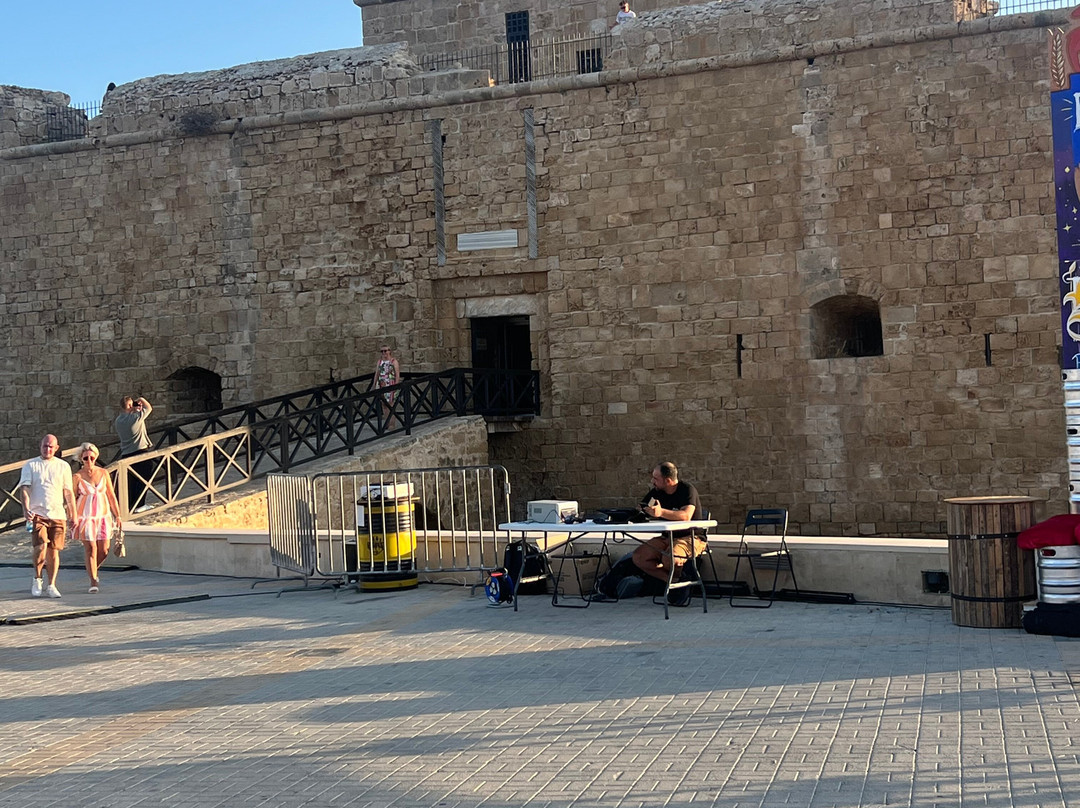 George's Taxi & Minibus