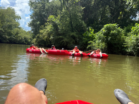 Wild Bear Tubing-塞维尔维尔必去景点