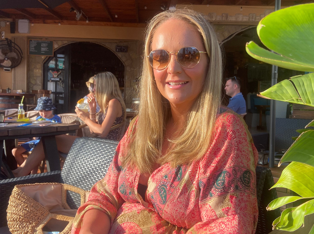 The Pirate Bar-Cala Llonga必去景点