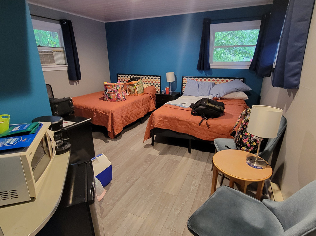 Fair Wind Motel & Cottages主图