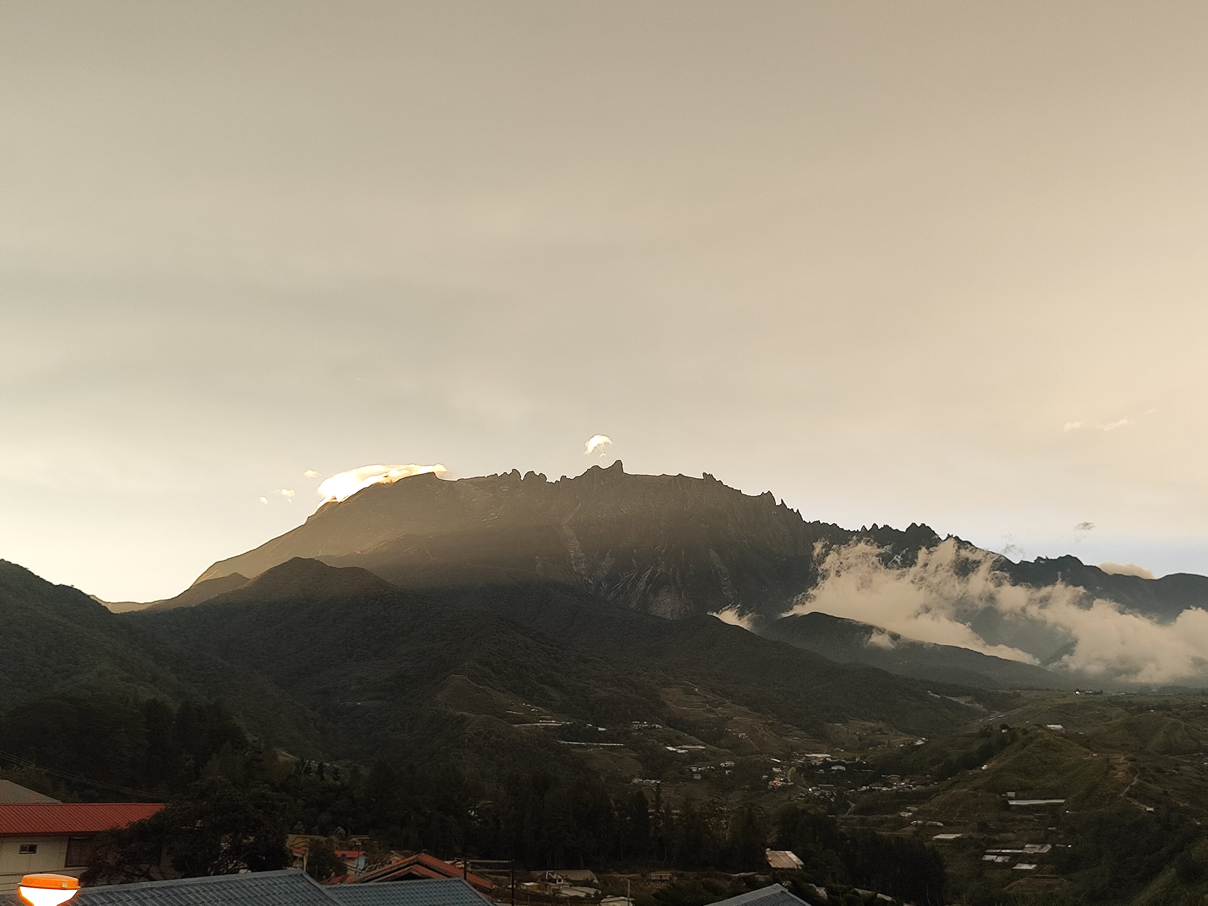 京那巴鲁松度假村-酒店景观