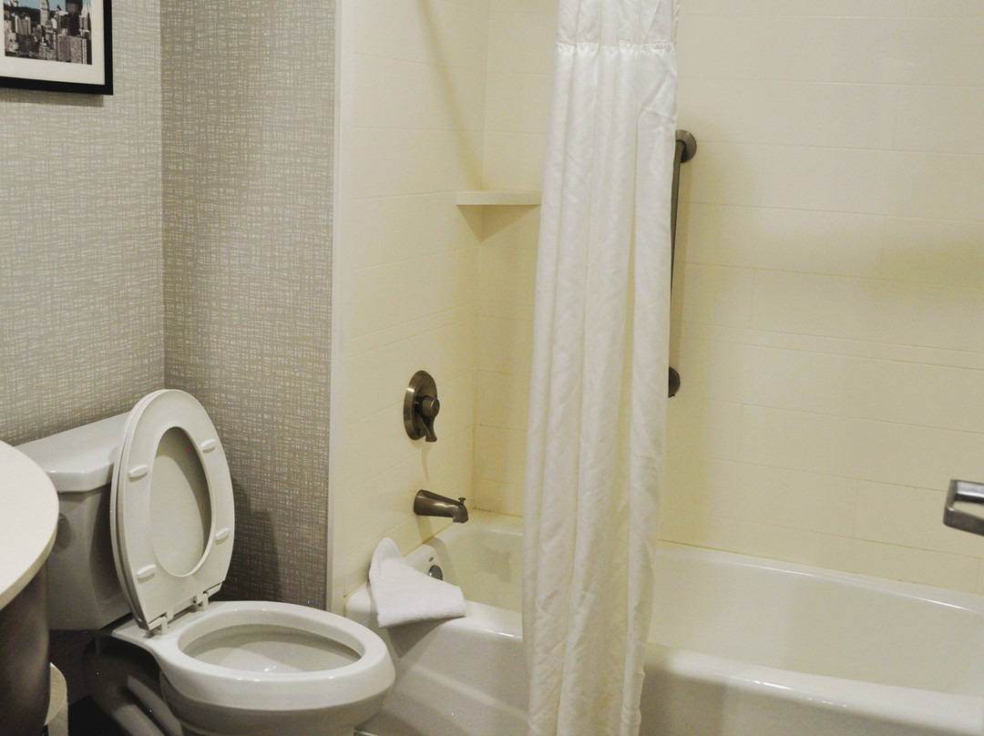 肯特/阿克伦区汉普顿酒店主图