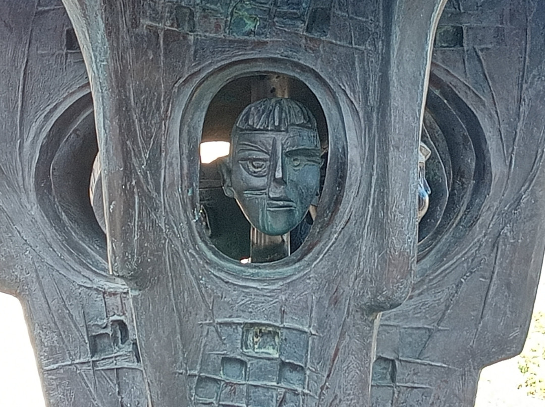 Arca della Pace-Roccascalegna必去景点