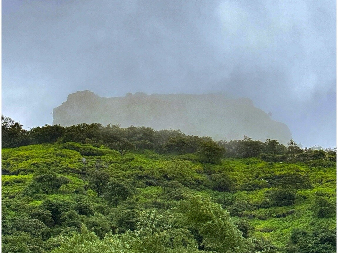 Tikona Fort-罗纳瓦拉必去景点