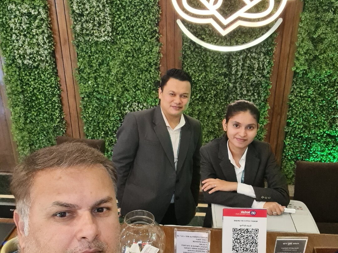 Renest Gandhidham主图