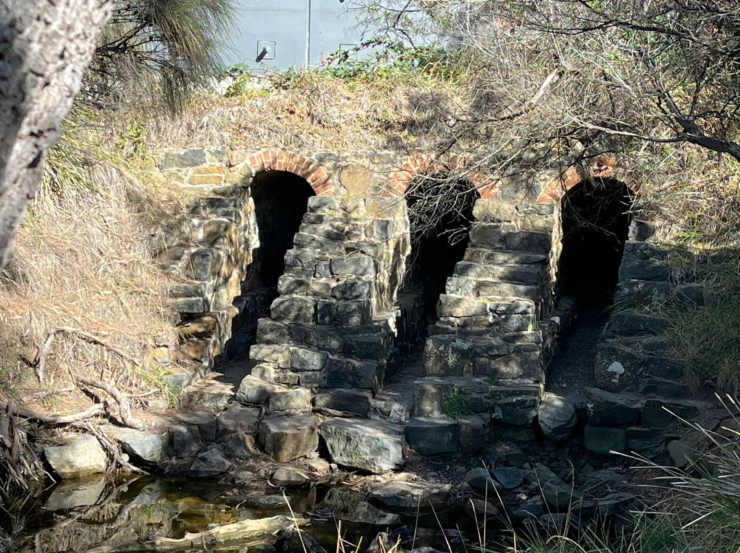 Three Arch Bridge-Little Swanport必去景点