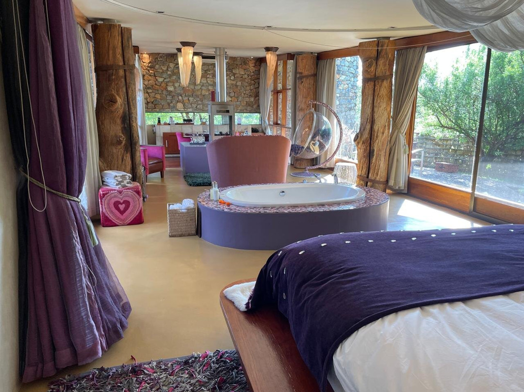 男人论坛精品酒店主图