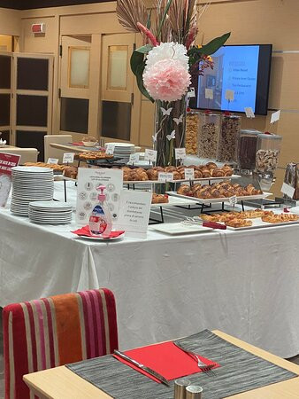 华美达米兰大酒店主图