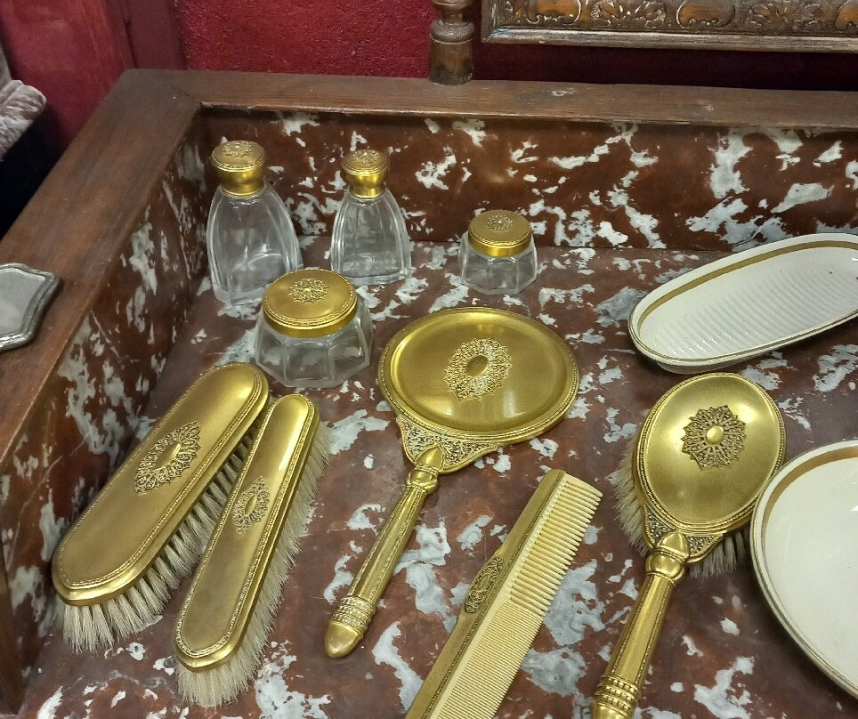 Musee Insolite Du Coiffeur Barbier-Gramat必去景点