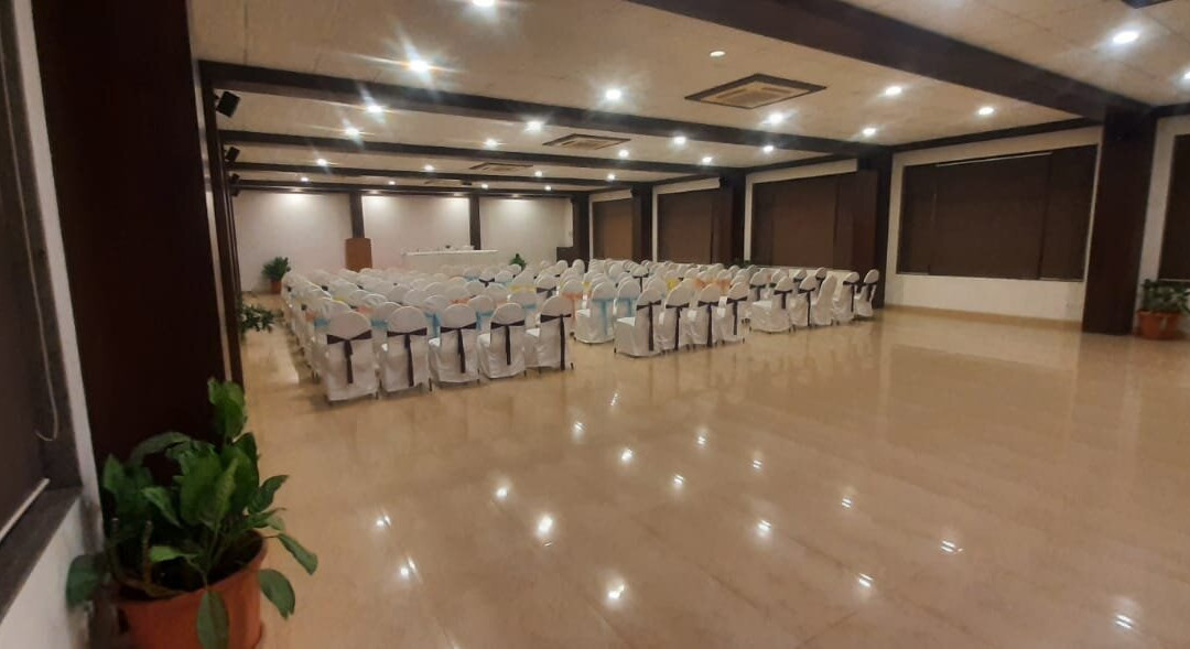 Shilpi Hill Resort主图