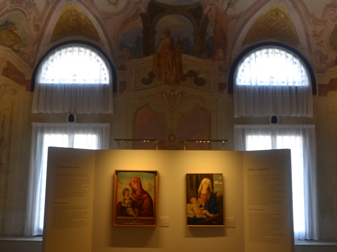 Palazzo Roverella-罗维戈必去景点