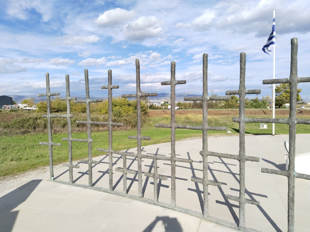 Monument for the Ipsoma 731-Trikala必去景点