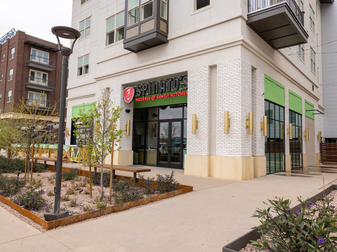 Spinato's Pizzeria And Family Kitchen