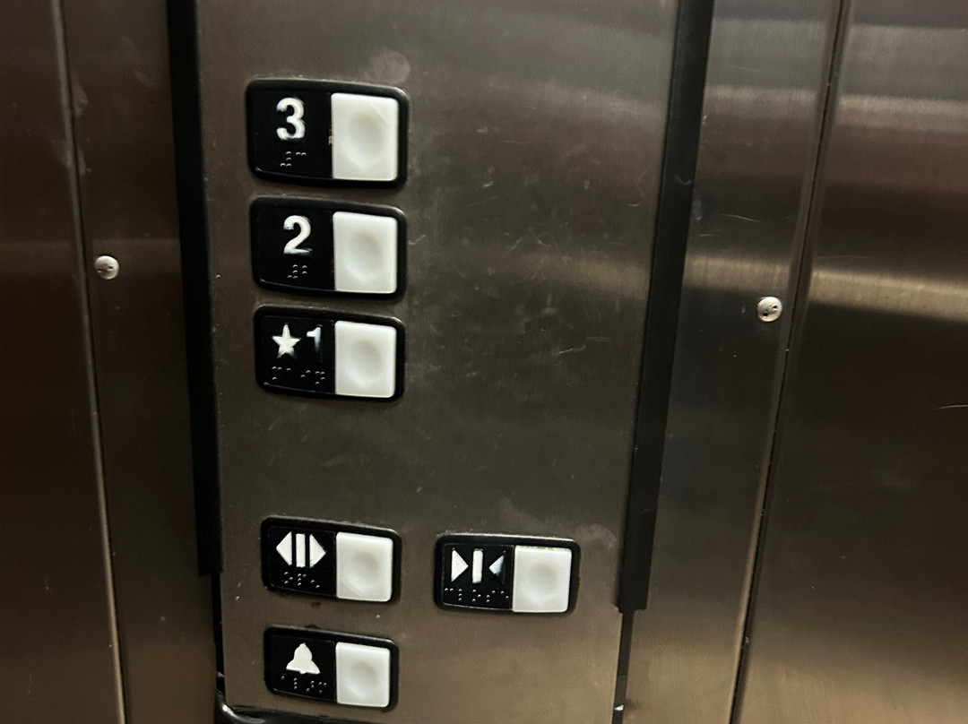 Best Western Plus Spring Inn & Suites主图