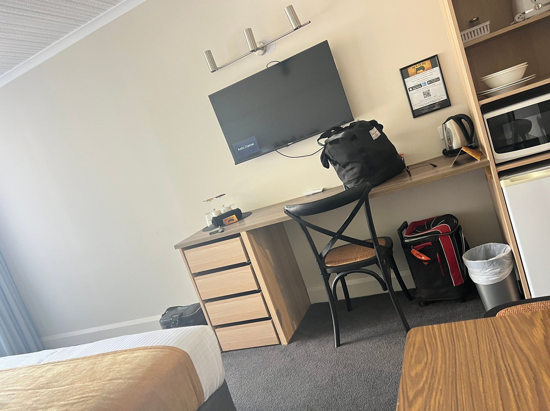 Black Bull Motel主图