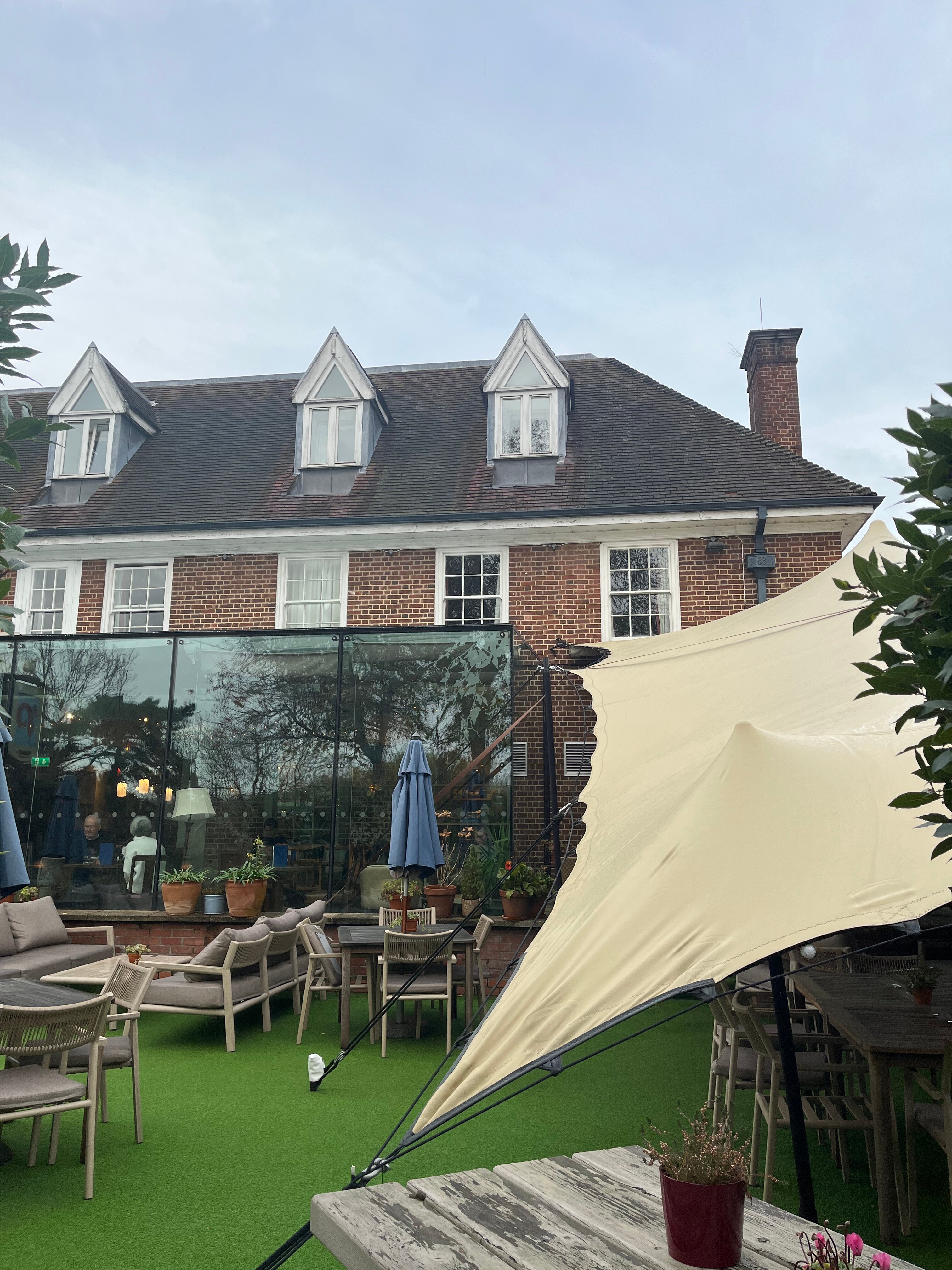 亚历山大教皇酒店-官方