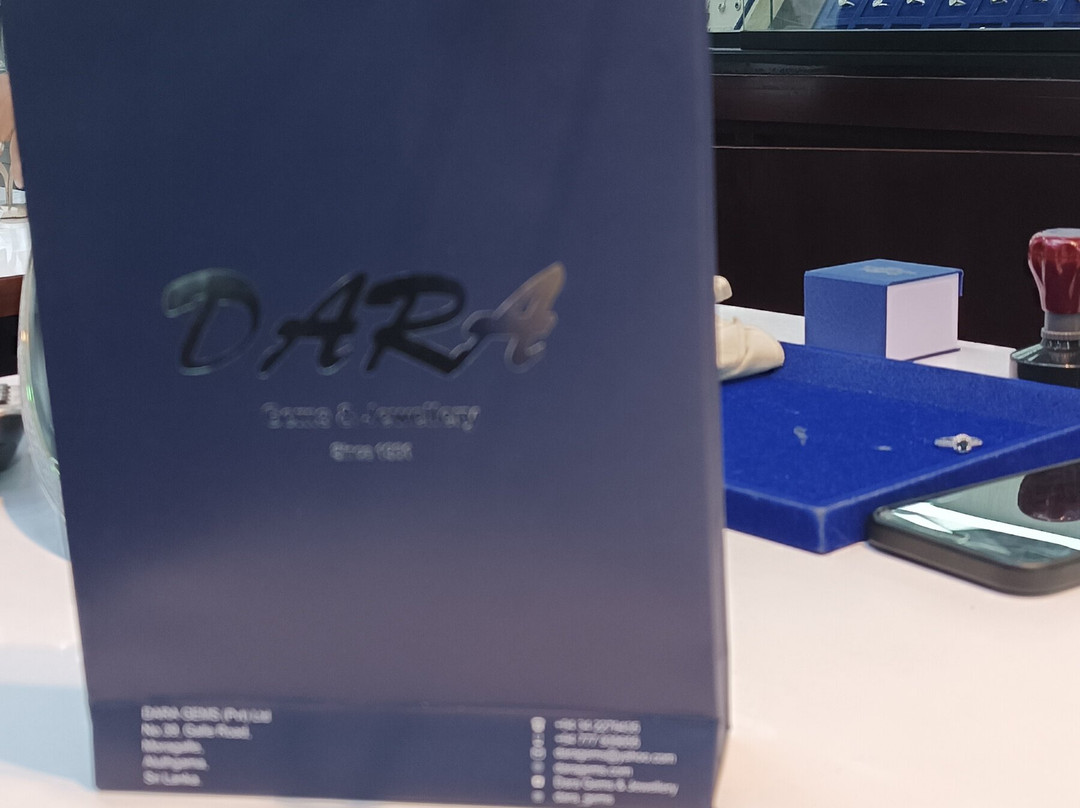 Dara Gems & Jewellery-Moragalla必去景点