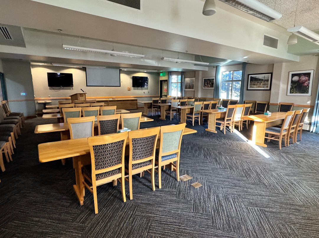 戴蒙德中心酒店主图