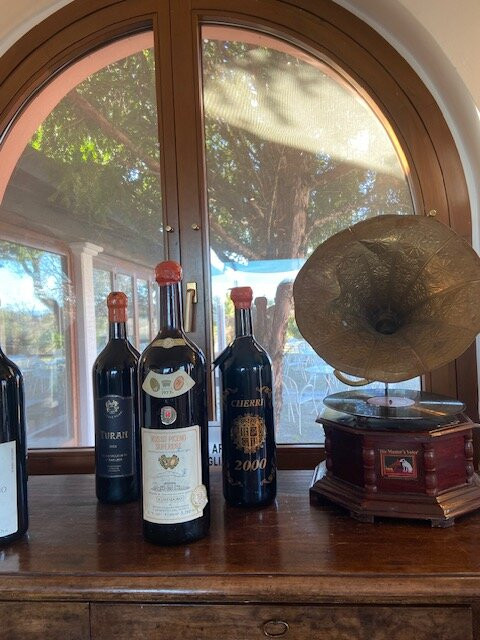 伊卡朗基餐厅乡村酒店主图