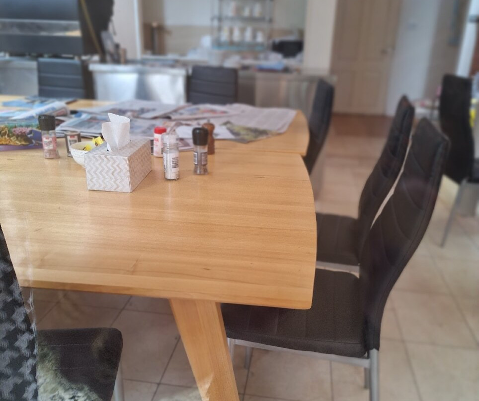 Lowena Cafe and Accommodation主图