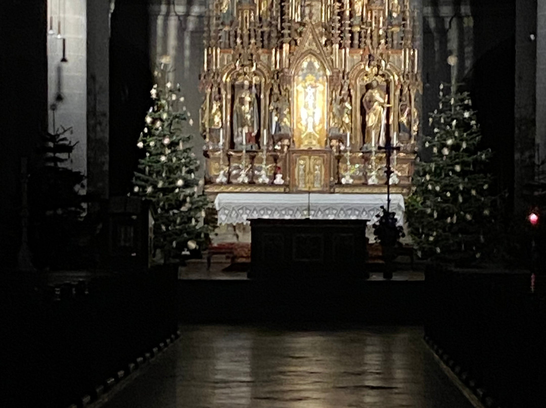 Basilika St. Martin-安贝克必去景点