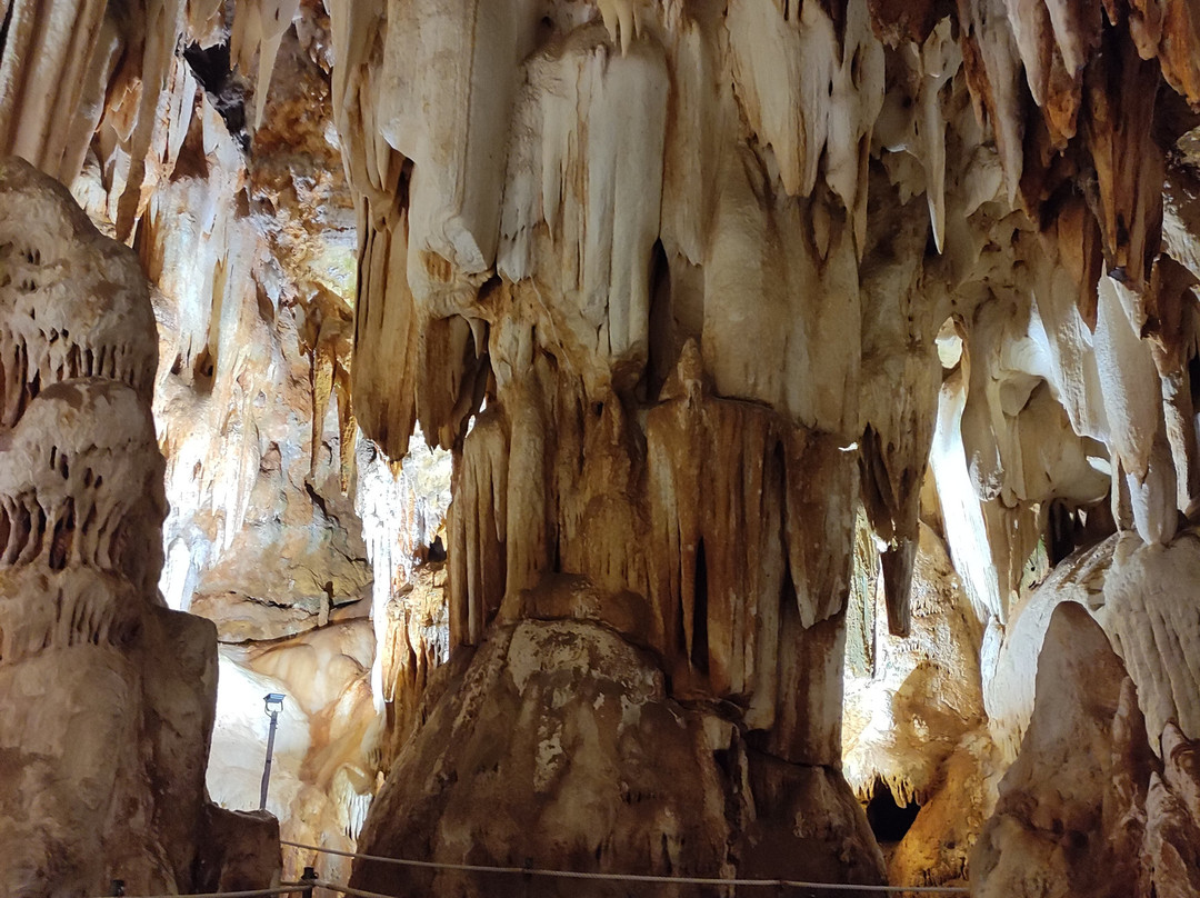 Cuevas del Águila-Arenas de San Pedro必去景点