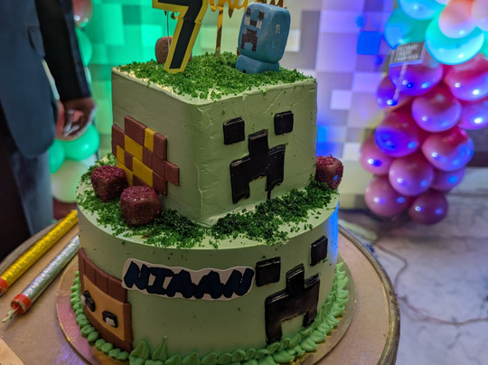 Hotel Trinity Grand主图