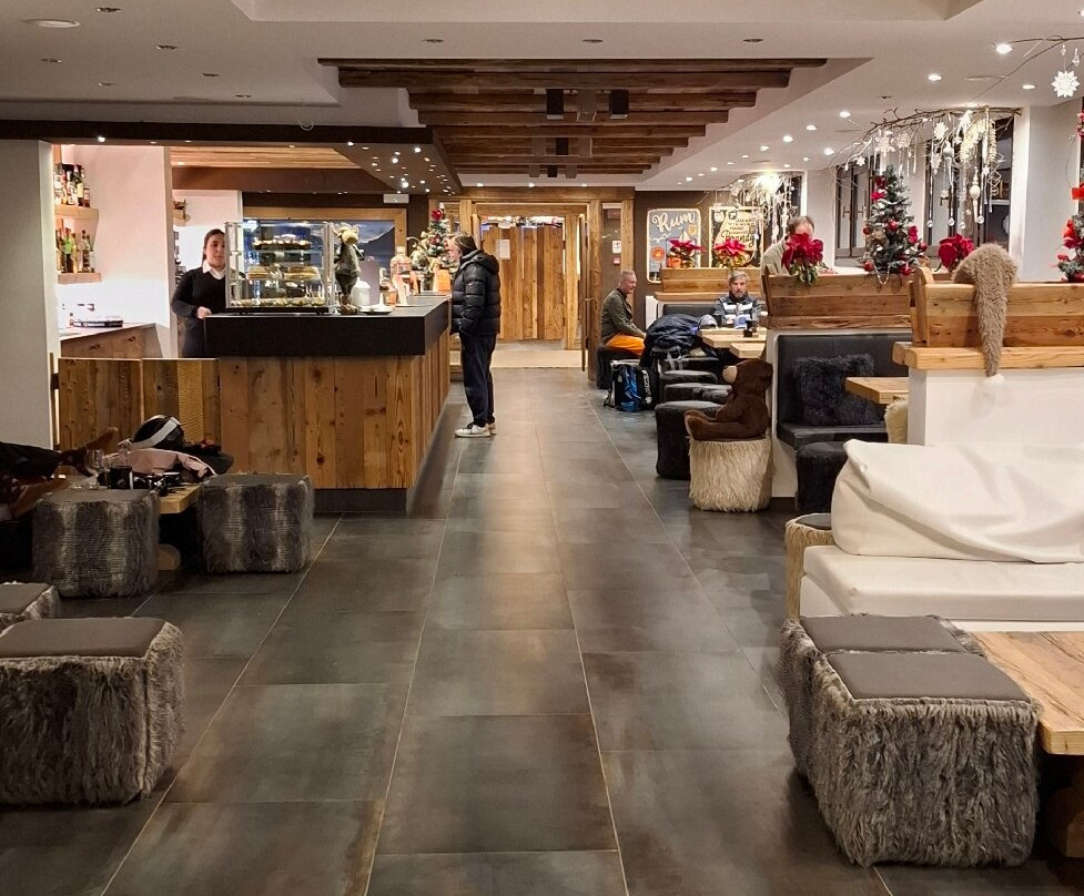 大罗克酒店主图