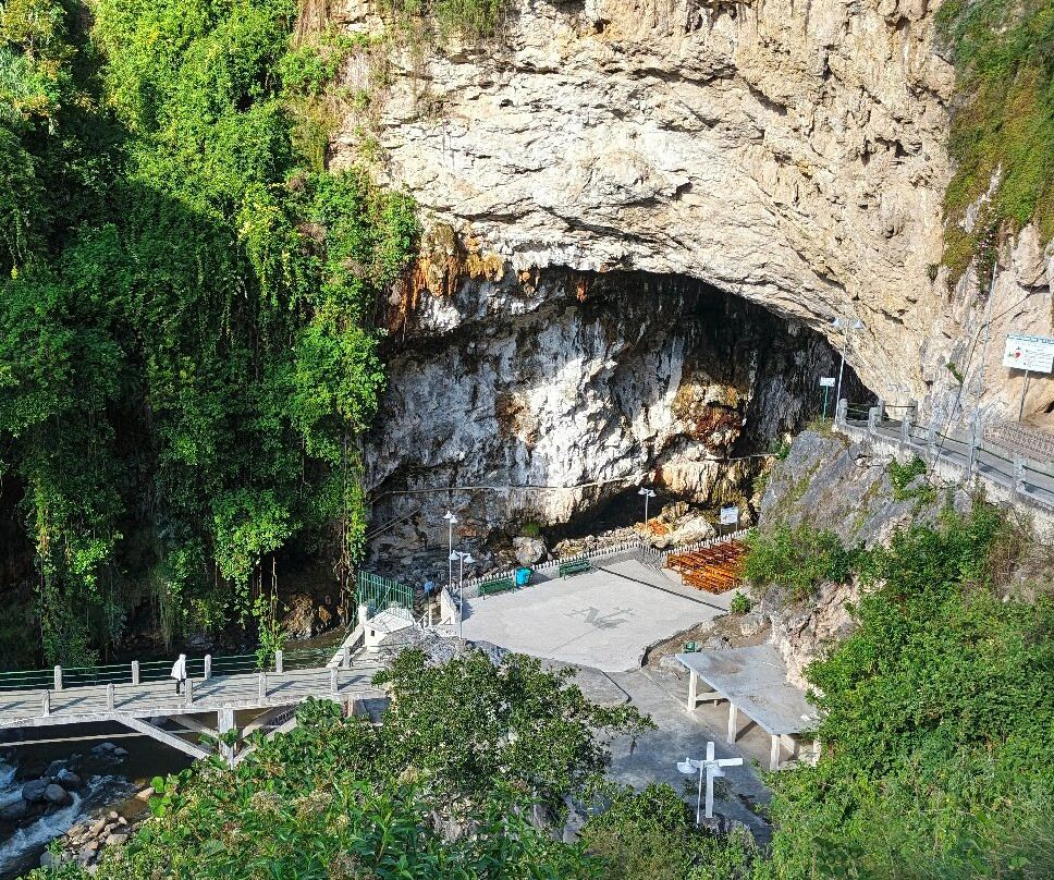 Gruta de la Paz-Tulcan必去景点