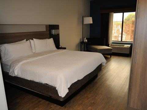 佩吉智选假日酒店主图