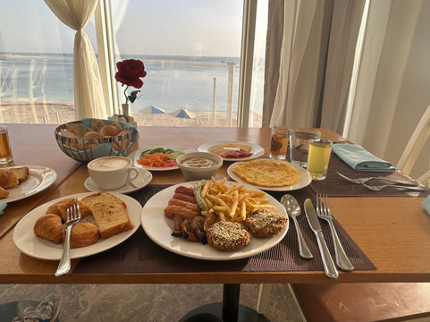 Triumph White Sands主图