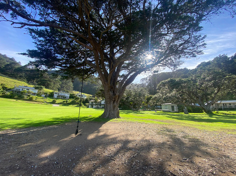 Karaka Bay Lodge主图