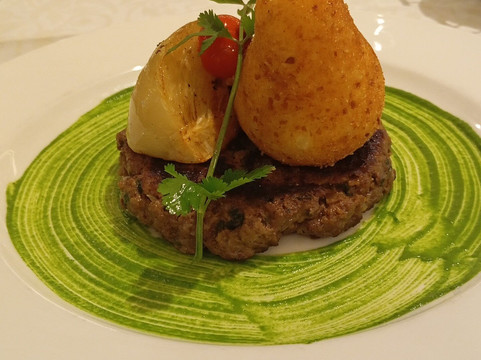 瑟提夫酒店主图