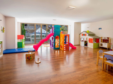 瑟维集团帕帕卢纳酒店主图