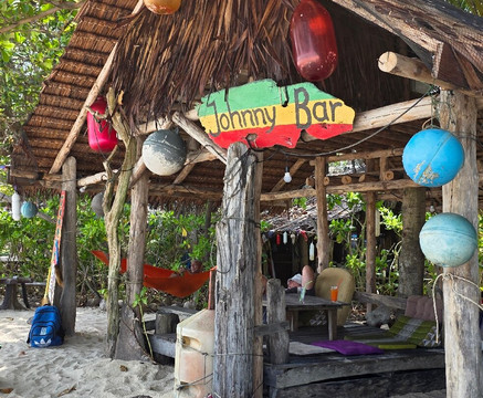 Johnny Bar-卡农必去景点