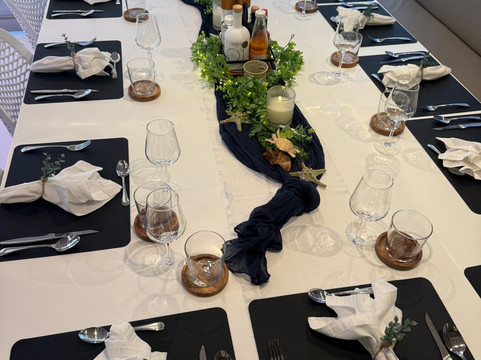 Voyage Charters-托土拉必去景点