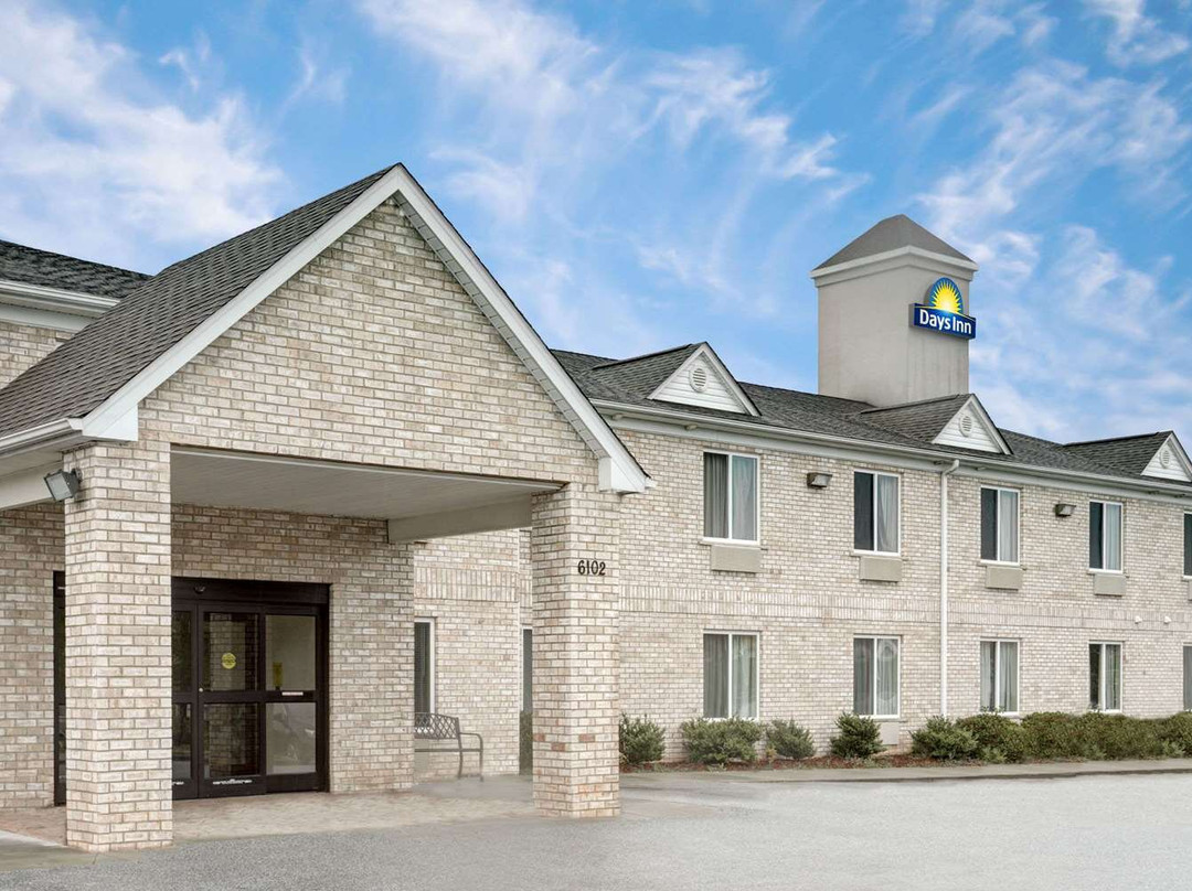 Jamestown酒店住宿-Days Inn by Wyndham Greensboro NC