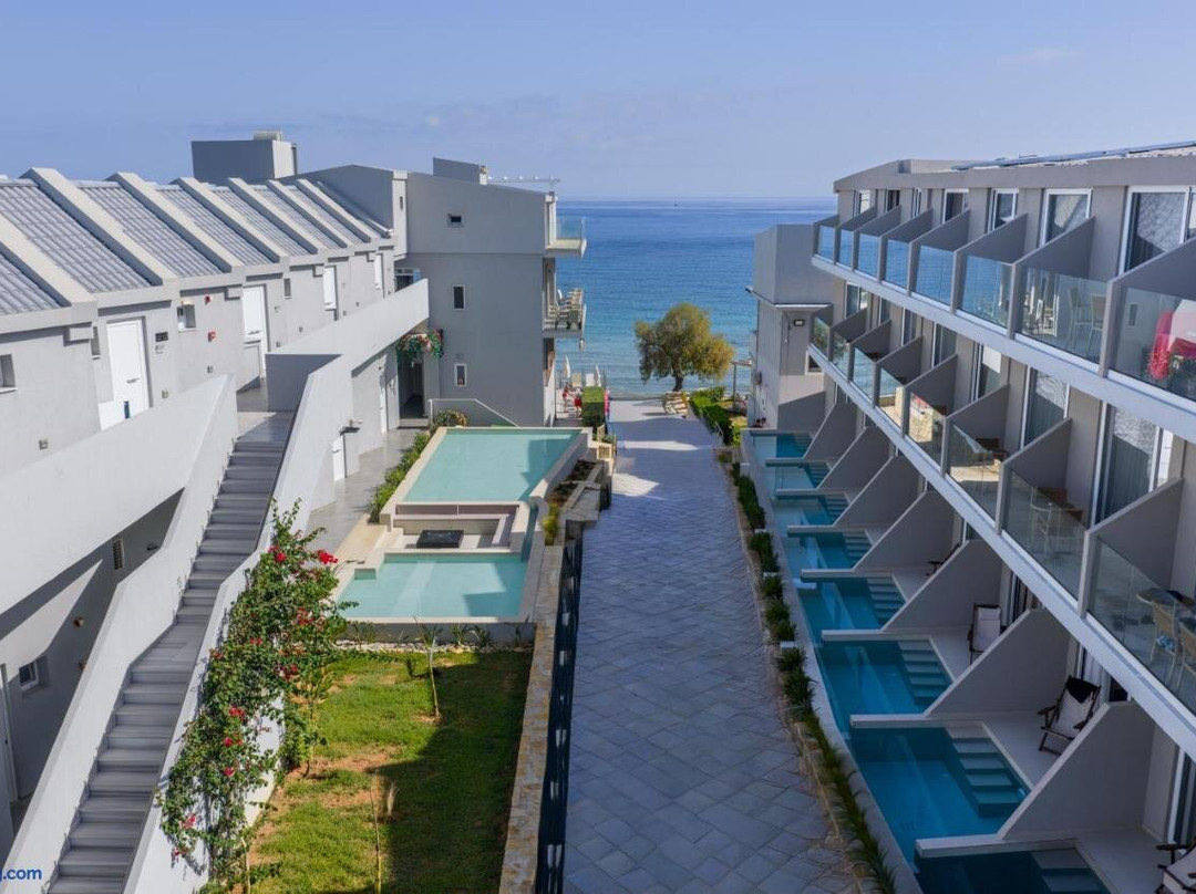 Golden Coast Suites