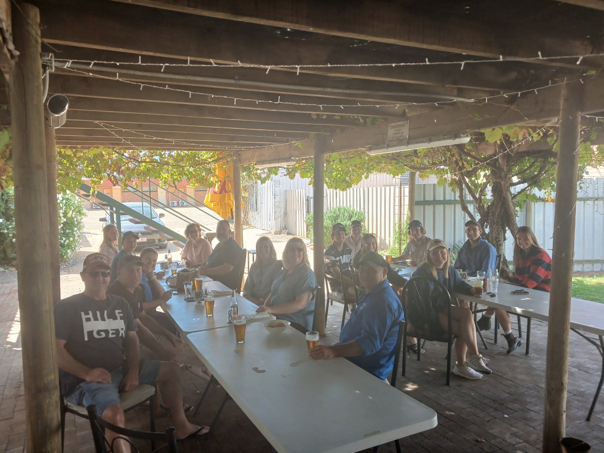 Hawker Hotel Motel-官方