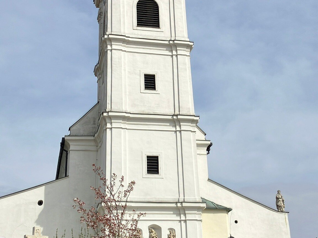 Farský Kostol Svätého Kríža-Devin必去景点
