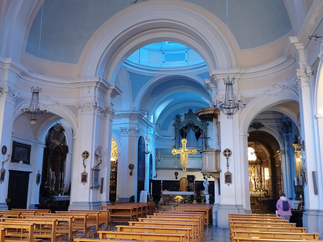 Duomo di San Cristoforo-Urbania必去景点