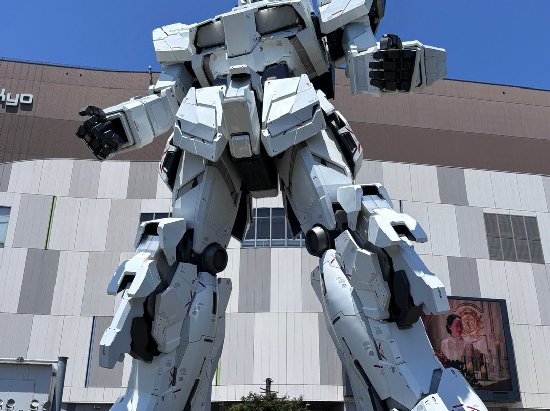 Unicorn Gundam Statue-江东区必去景点