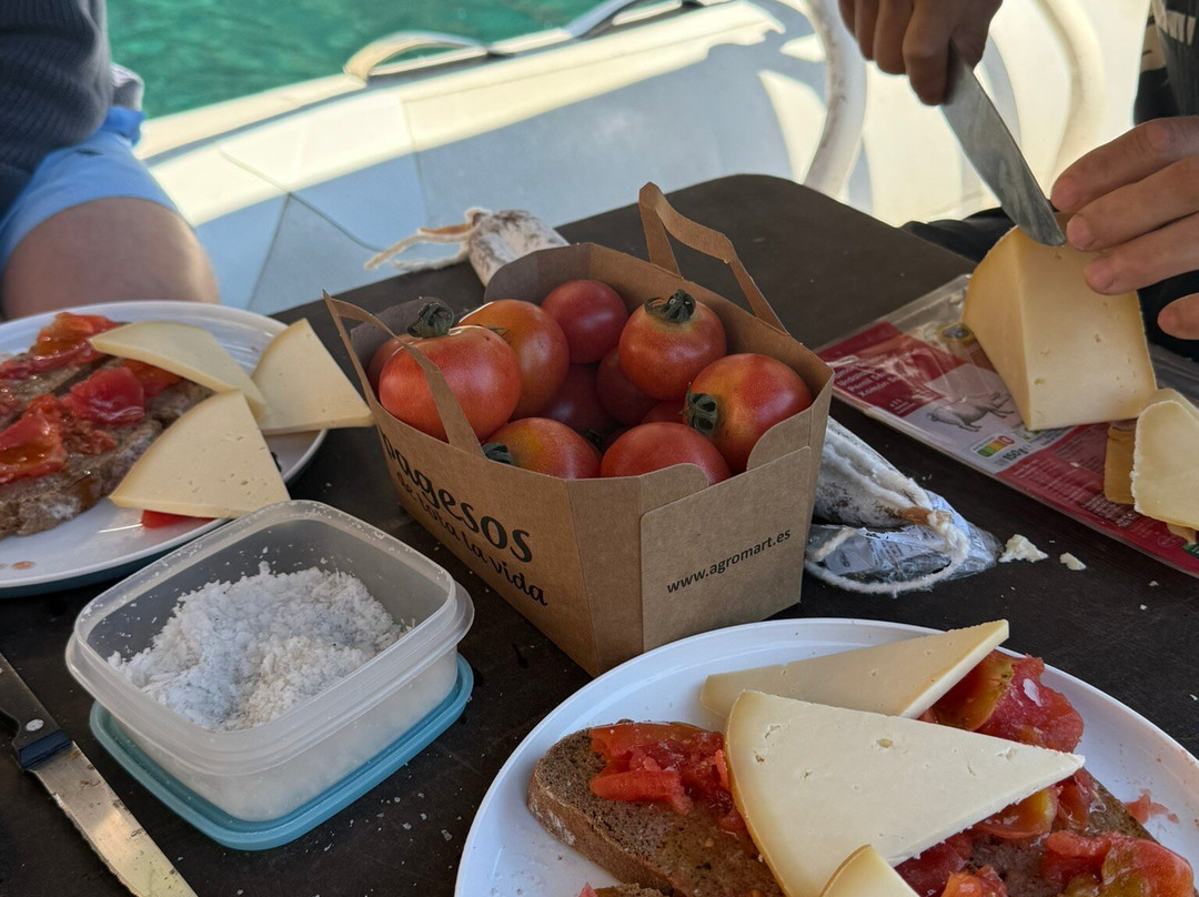 La Cala Boat Tours-Cala Sant Vicenc必去景点